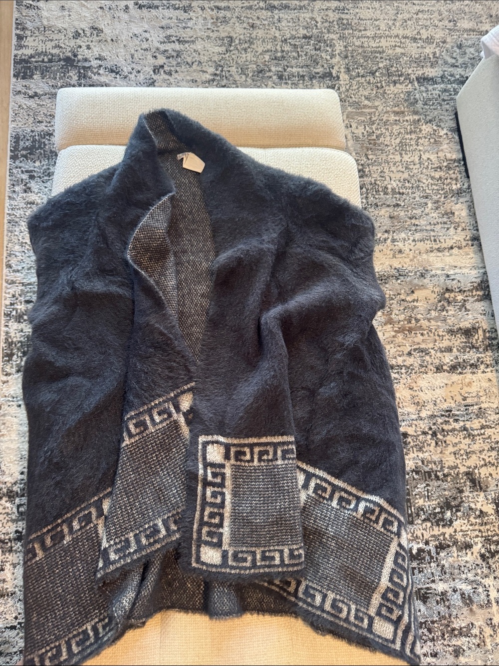 Monoreno Black and Gray Open-Front Women's Sweater
